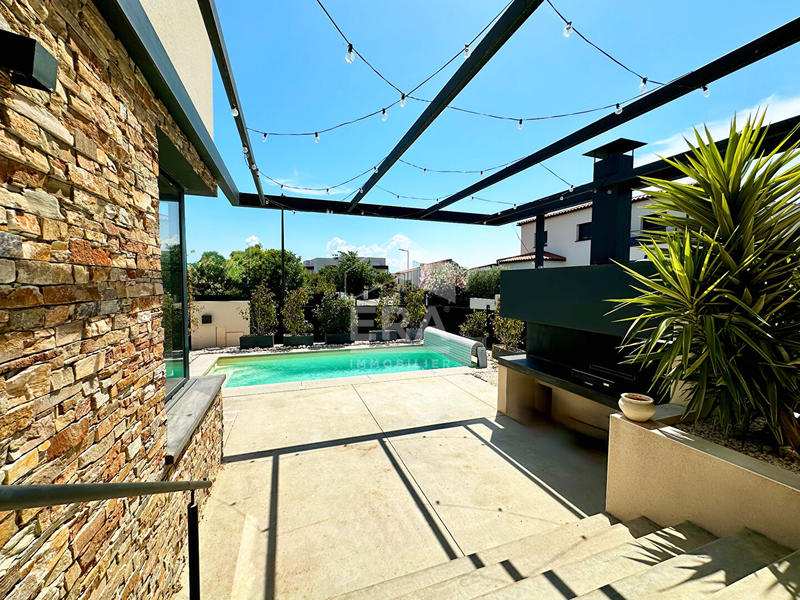 Maison - 142 m² - 6 pièces