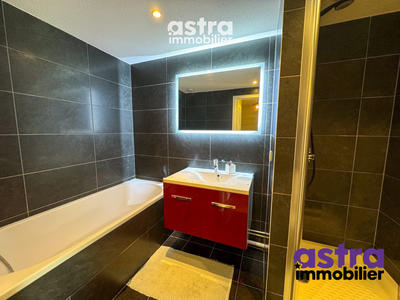 Appartement - 84 m² - 3 pièces