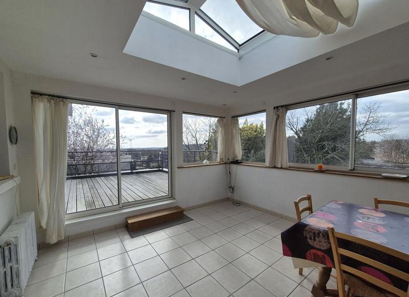 Maison - 240 m² - 9 pièces