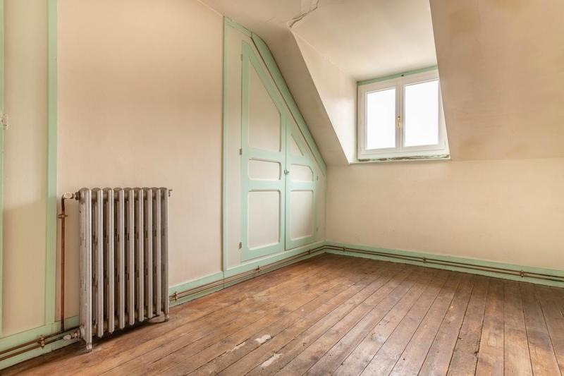 Maison - 177 m² - 8 pièces