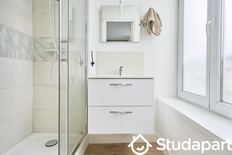 Chambre - 12 m² - 1 pièce