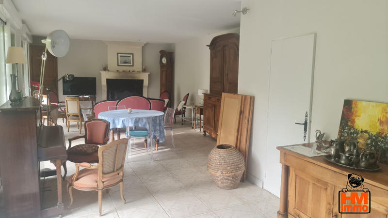 Maison - 298 m² - 11 pièces