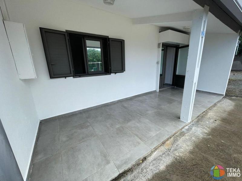 Local commercial - 85 m² - 3 pièces