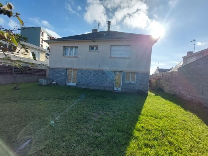 Maison - 98 m² - 4 pièces