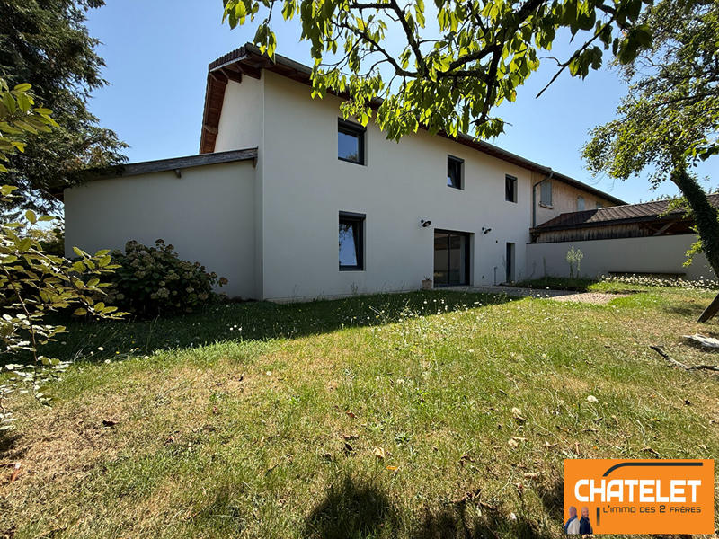 Maison - 151 m² - 7 pièces