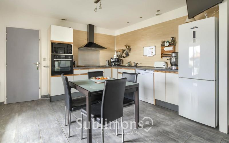 Maison traditionnelle - 110 m² - 6 pièces