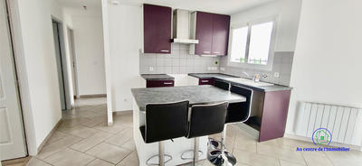 Maison - 98 m² - 4 pièces