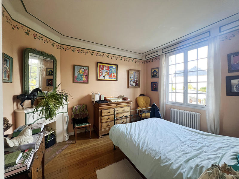 Maison - 208 m² - 7 pièces