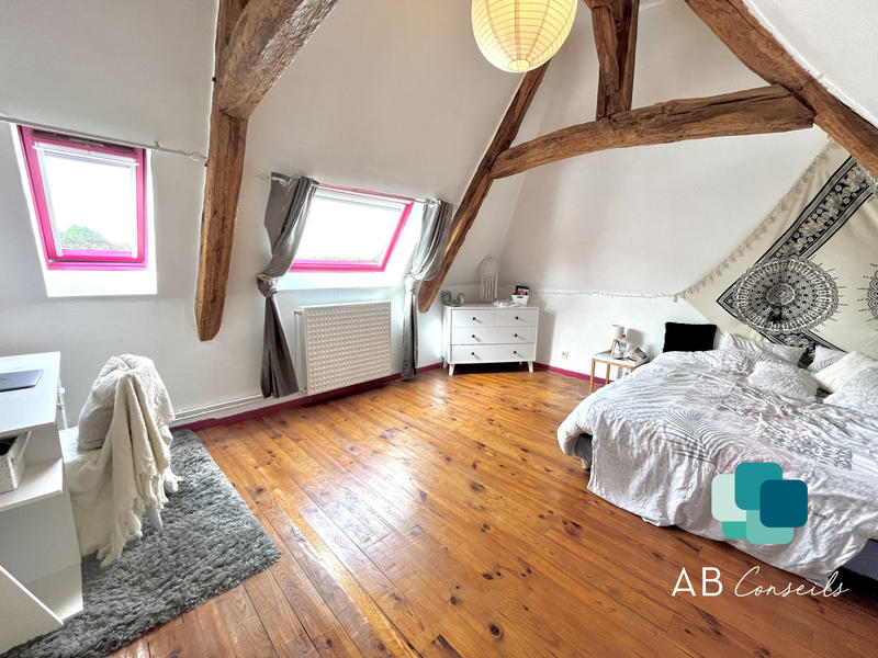 Maison ancienne - 206 m² - 7 pièces