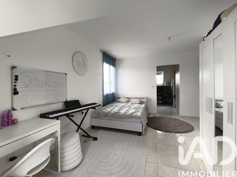 Maison - 195 m² - 7 pièces