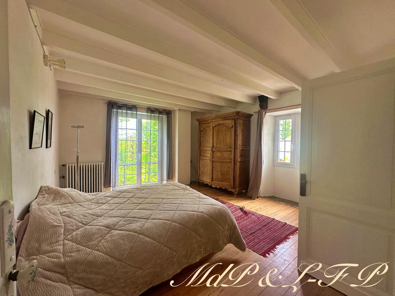 Maison - 294 m² - 6 pièces