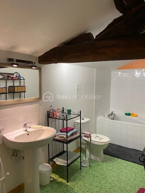 Maison - 235 m² - 7 pièces