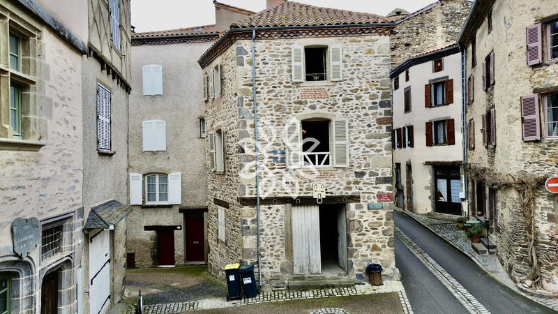 Maison de village - 64 m² - 6 pièces