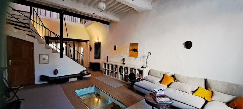 Maison - 195 m² - 8 pièces