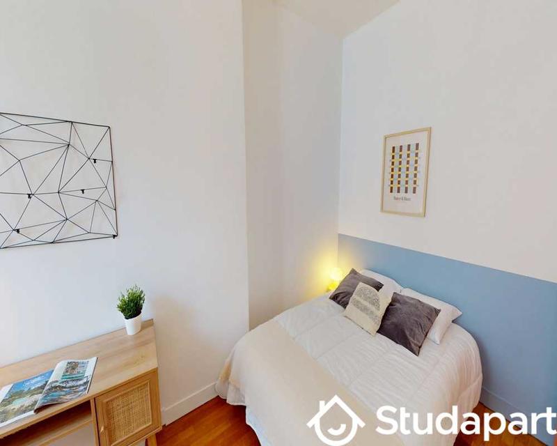 Chambre - 110 m² - 1 pièce