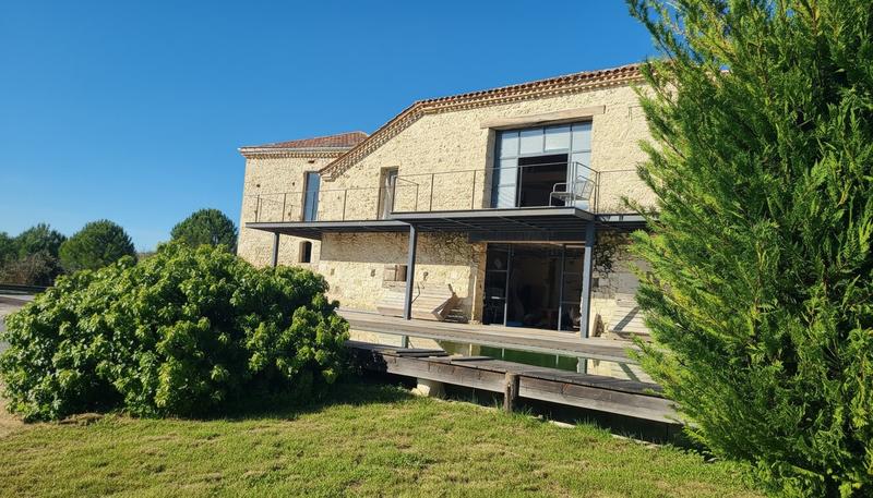 Demeure - 480 m² - 5 pièces