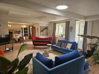 Maison - 350 m² - 13 pièces