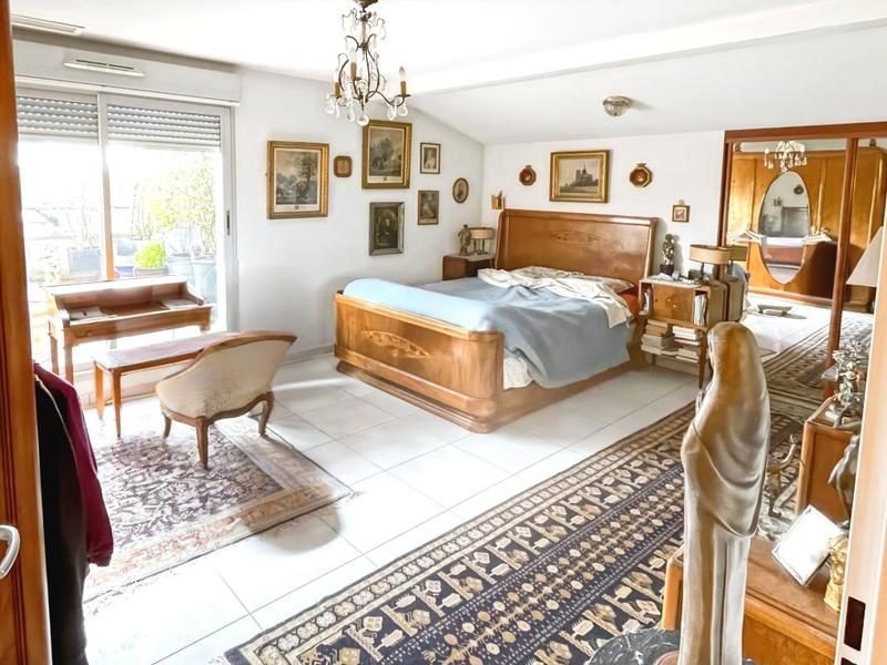 Penthouse - 130 m² - 4 pièces