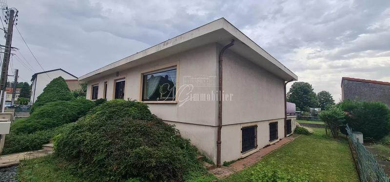 Maison - 208 m² - 9 pièces