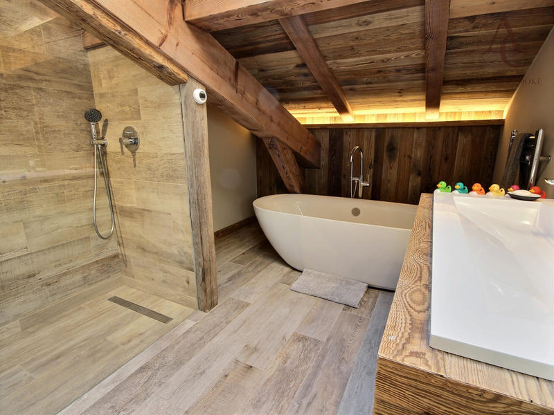 Châlet - 300 m² - 8 pièces