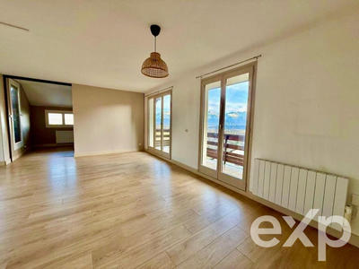 Appartement - 120 m² - 5 pièces