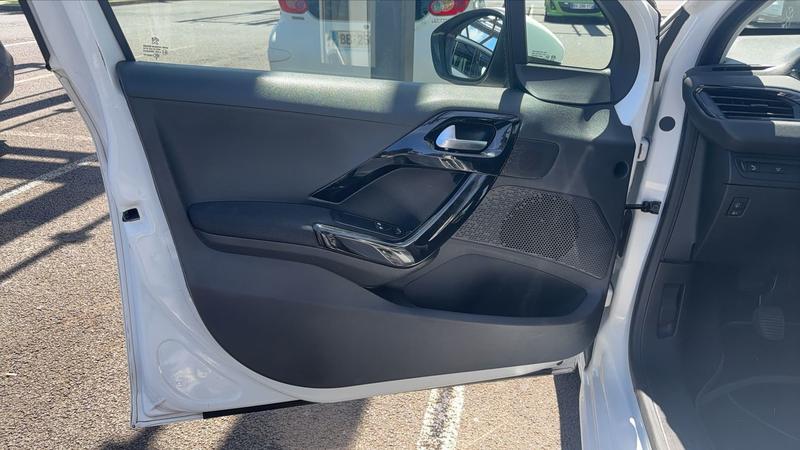 Peugeot 208 1.5 BlueHDi 100 Active