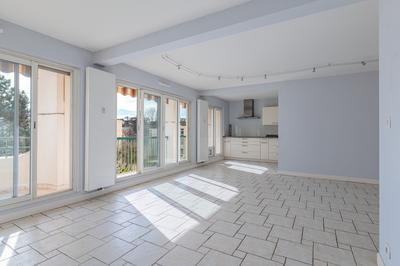 Appartement - 119 m² - 5 pièces