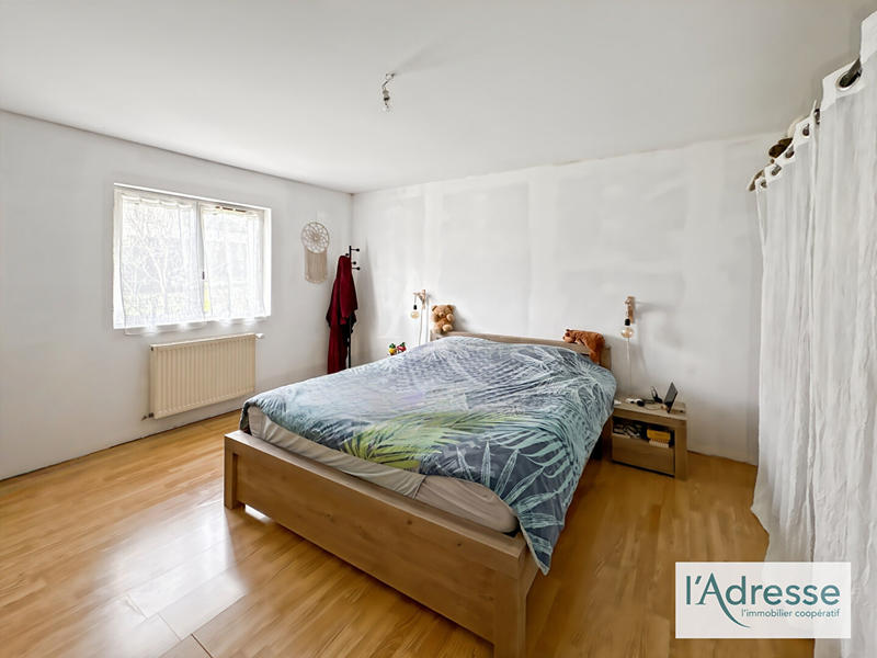 Maison - 94 m² - 6 pièces