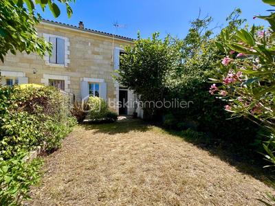 Maison en pierre - 71 m² - 3 pièces