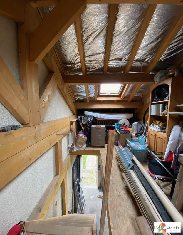 Maison traditionnelle - 100 m² - 5 pièces