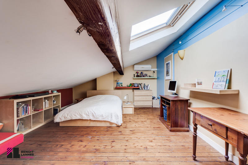 Maison - 216 m² - 8 pièces