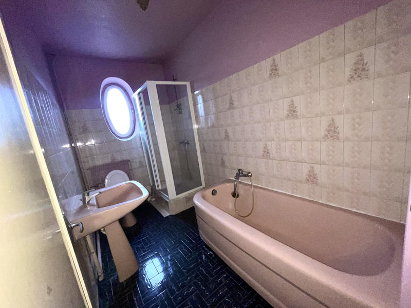 Maison - 170 m² - 8 pièces