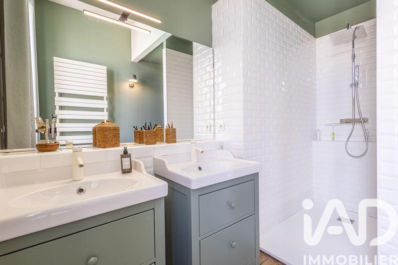 Maison de ville - 220 m² - 7 pièces