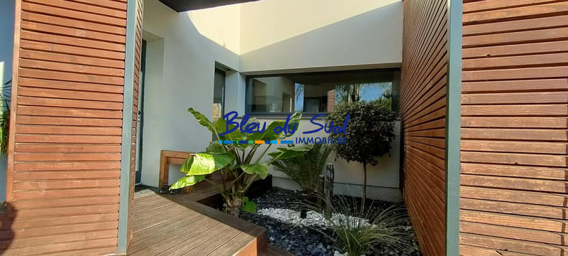 Villa - 146 m² - 6 pièces