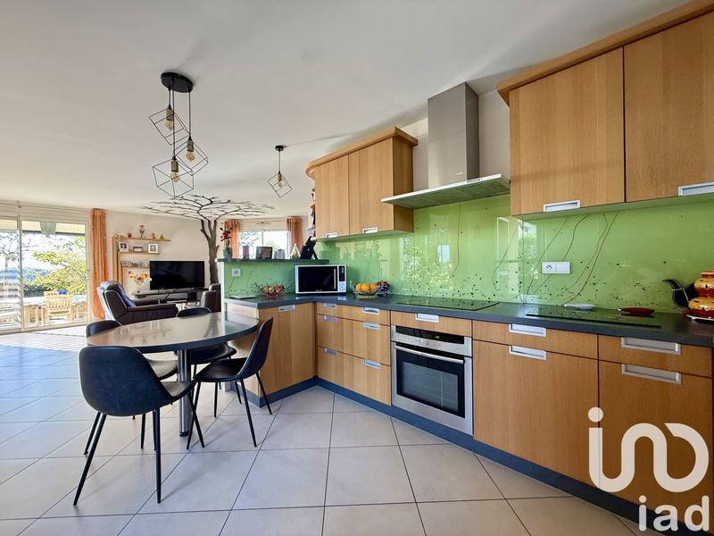 Maison - 123 m² - 5 pièces