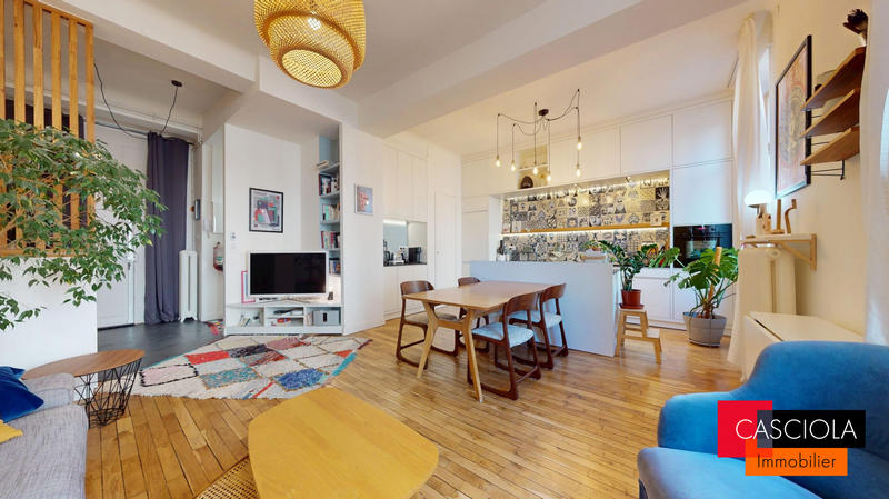 Appartement - 96 m² - 5 pièces