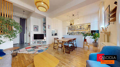 Appartement - 96 m² - 5 pièces