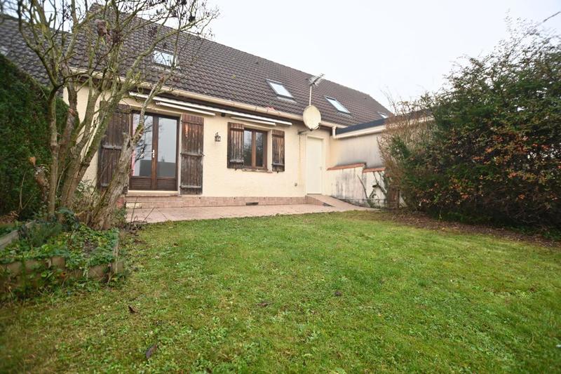 Maison - 93 m² - 4 pièces