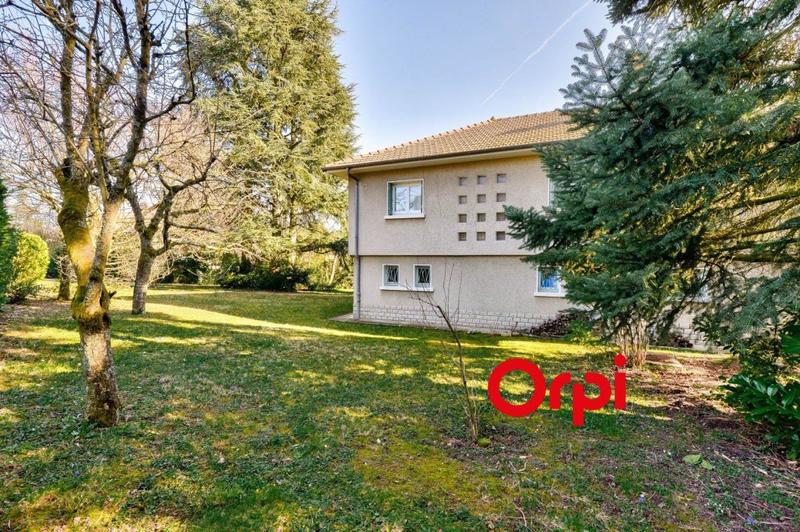 Maison - 184 m² - 7 pièces