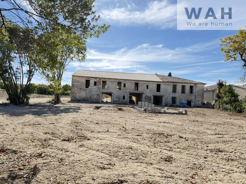 Maison - 242 m² - 6 pièces