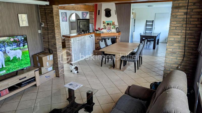 Maison ancienne - 141 m² - 8 pièces