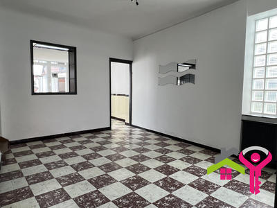 Maison - 100 m² - 3 pièces
