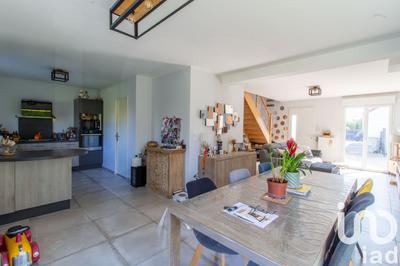 Maison - 102 m² - 6 pièces