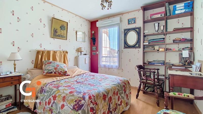 Appartement - 92 m² - 5 pièces