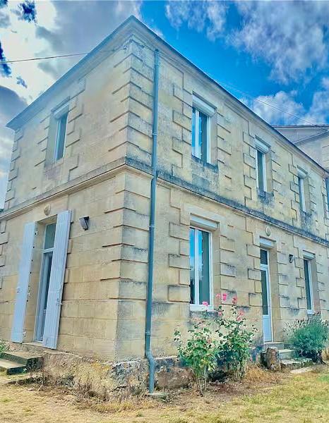 Maison - 106 m² - 4 pièces