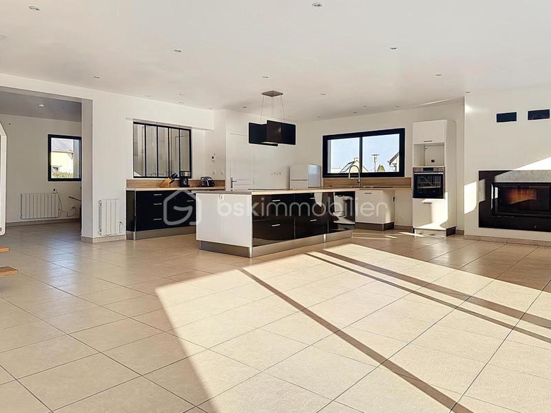 Maison - 171 m² - 6 pièces