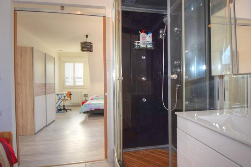 Maison - 170 m² - 7 pièces