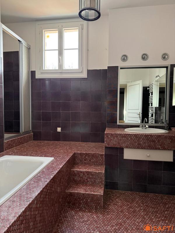 Maison - 122 m² - 5 pièces