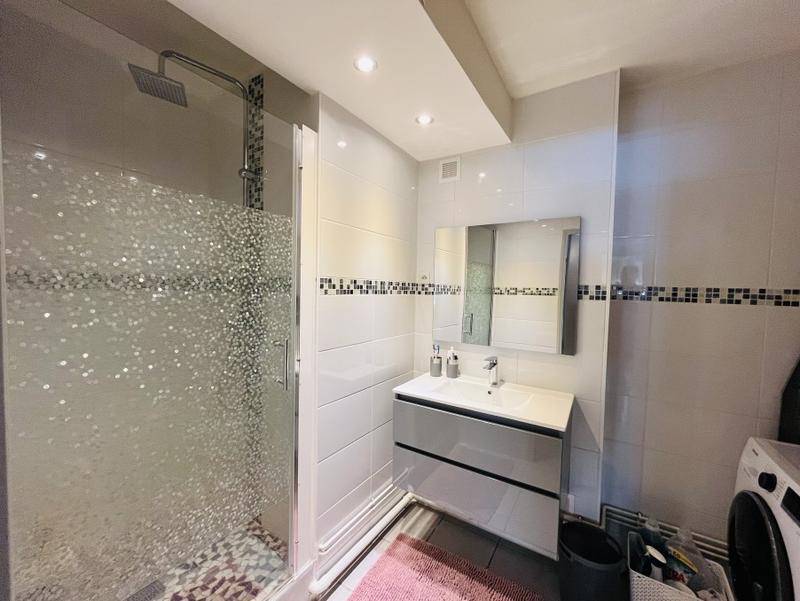 Appartement - 75 m² - 4 pièces