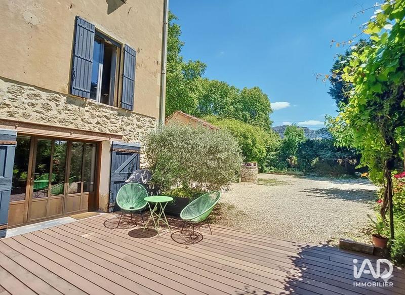 Maison - 224 m² - 8 pièces